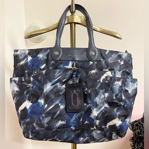 Gorgeous Marc by Marc Jacobs nylon travel tote/duffel!